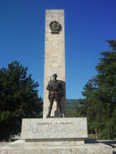 Statue in Përmet