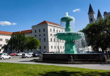 LMU-Brunnen-neu